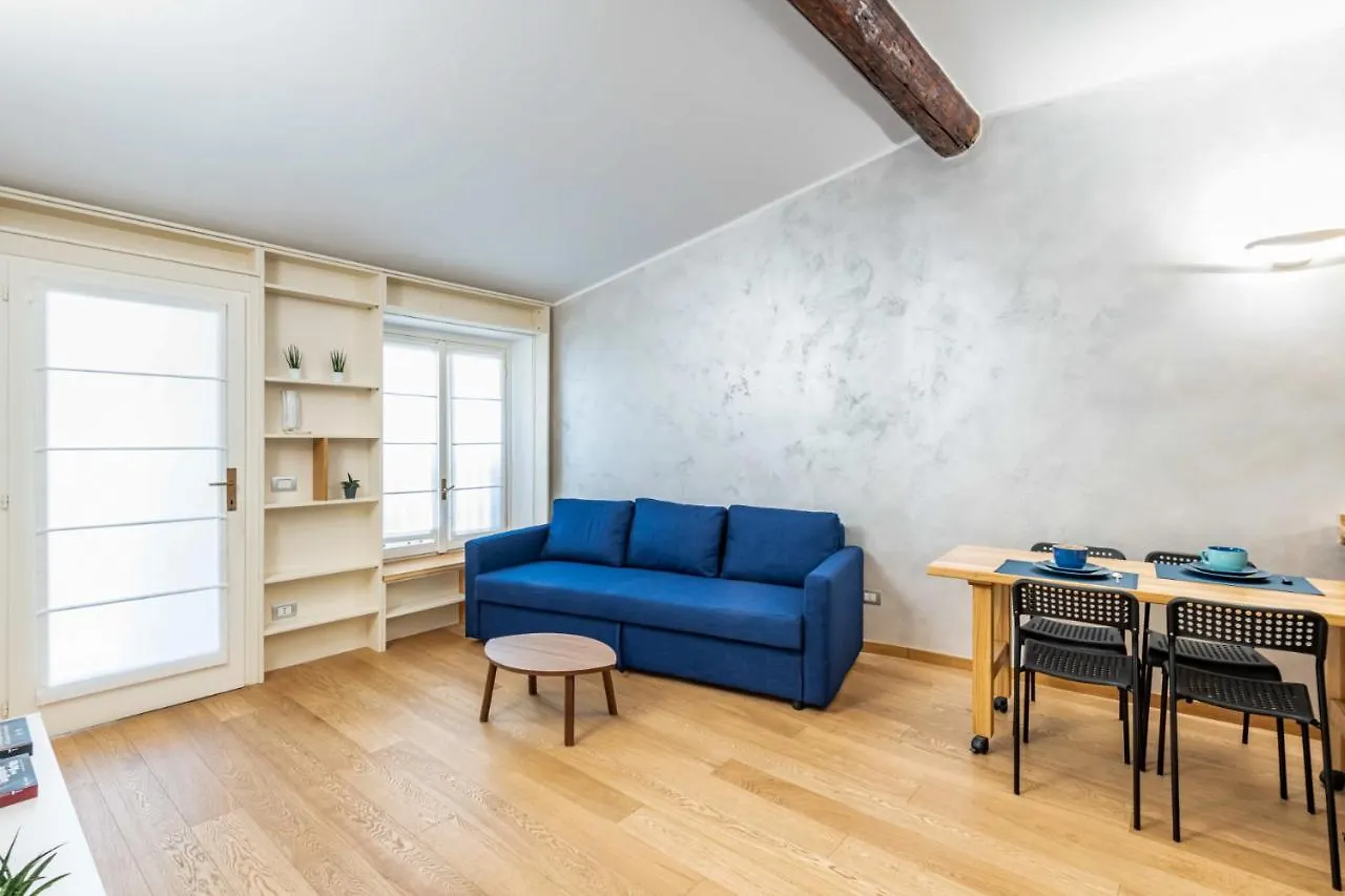 Easylife - Romantico Appartamento Sulla Darsena Milán